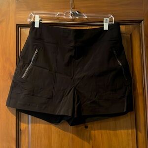 Athleta Trekkie shorts 3 1/2 inch inseam black size 8 never worn